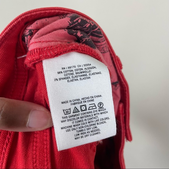 Anthropologie Pilcro Hyphen Red Rogue Shorts Size 30 | Run large - Picture 8 of 12